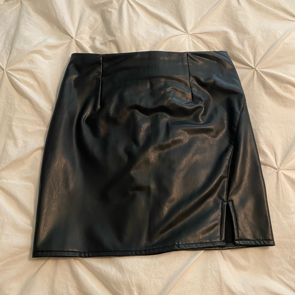 AKIRA faux leather mini skirt XL